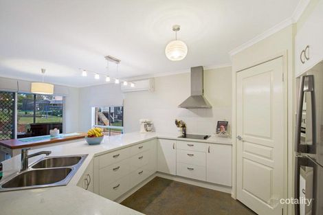 Property photo of 1 Rosella Gardens Drive Meringandan West QLD 4352