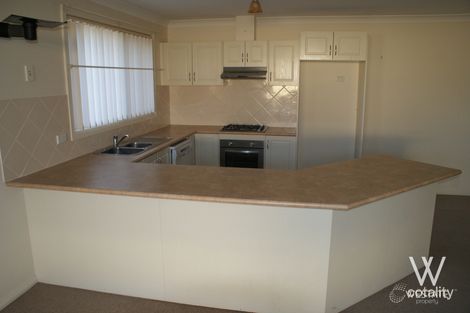 Property photo of 14 Sundown Drive Kelso NSW 2795