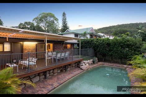 Property photo of 32 Matingara Street Chapel Hill QLD 4069