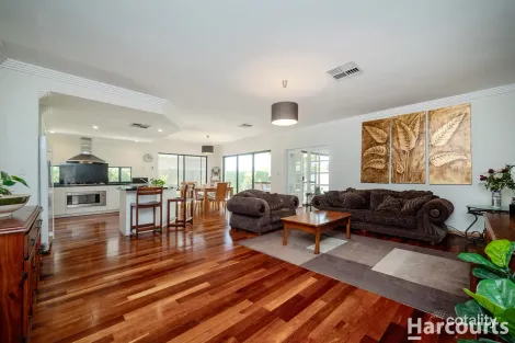 Property photo of 46 Labianca Vista Carramar WA 6031