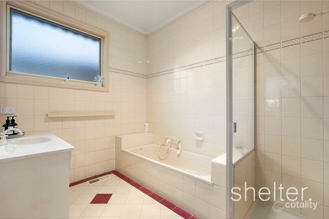Property photo of 24 Auburn Parade Hawthorn East VIC 3123