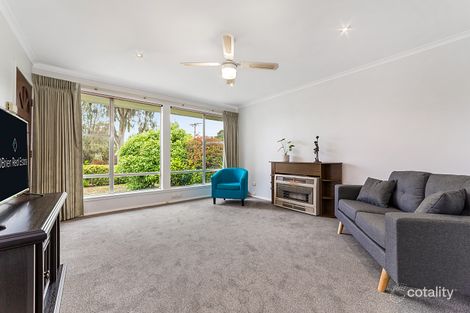 Property photo of 30 Mulberry Crescent Frankston North VIC 3200
