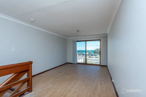 Property photo of 22 Oceanside Promenade Mullaloo WA 6027