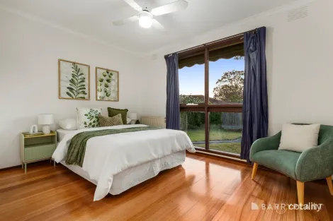 Property photo of 80 Howard Road Dingley Village VIC 3172