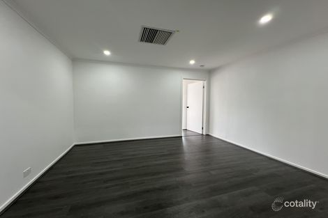 Property photo of 21 Penguin Street Melton VIC 3337