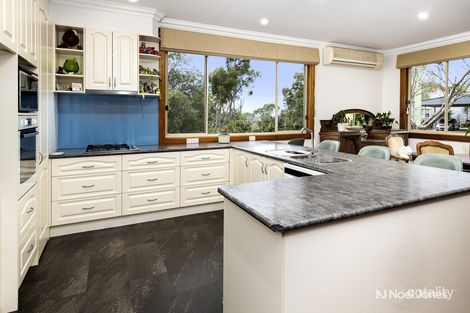 Property photo of 13 Somerset Crescent Croydon VIC 3136