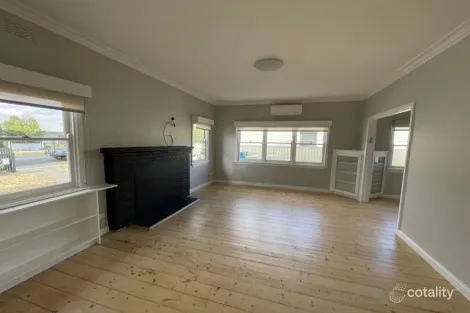 Property photo of 18 Marks Street Colac VIC 3250