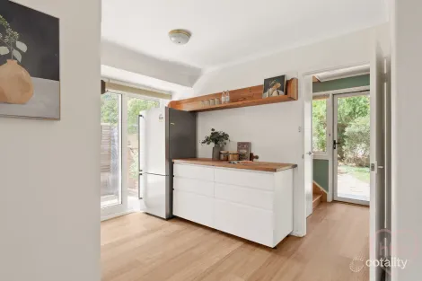 Property photo of 22 Haddon Street Hackett ACT 2602
