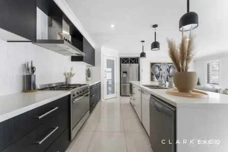 Property photo of 4 Coriander Street Chisholm NSW 2322
