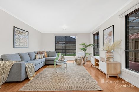 Property photo of 10 Parkside View South Morang VIC 3752