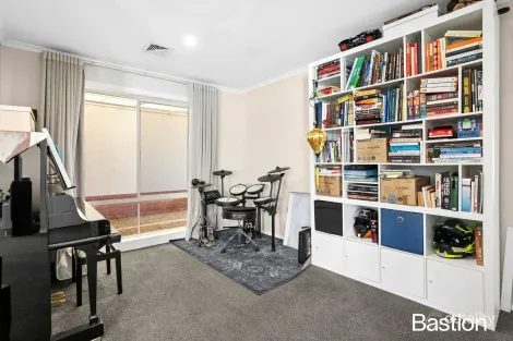 Property photo of 75 Tenison-Woods Circuit Bonython ACT 2905