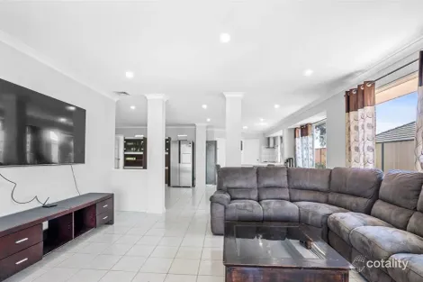 Property photo of 8 Greenwich Gardens Bertram WA 6167