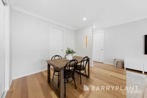 Property photo of 2/36 McLeod Road St Albans VIC 3021