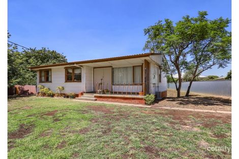 8 Robertson Cres, Deniliquin, NSW 2710