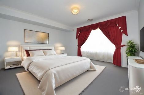Property photo of 47 Macquarie Circuit Forest Lake QLD 4078