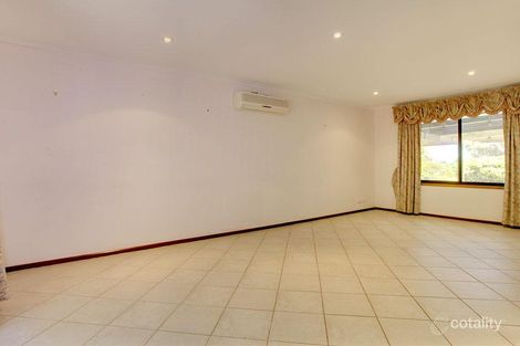 Property photo of 14 Potter Drive Woodcroft SA 5162