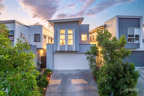 Property photo of 23 Niccy Road Coomera QLD 4209
