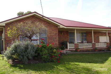 19 Leonora Cres, Kootingal, NSW 2352