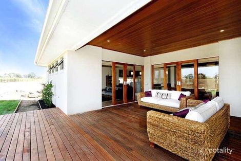 Property photo of 20 Cunningham Crescent Sandhurst VIC 3977