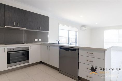Property photo of 18 Hanlin Way Pimpama QLD 4209