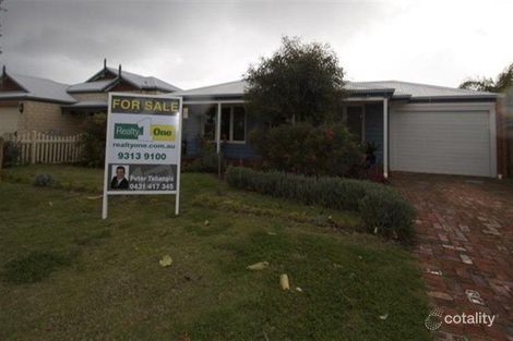 Property photo of 15 Featherstone Place Willagee WA 6156