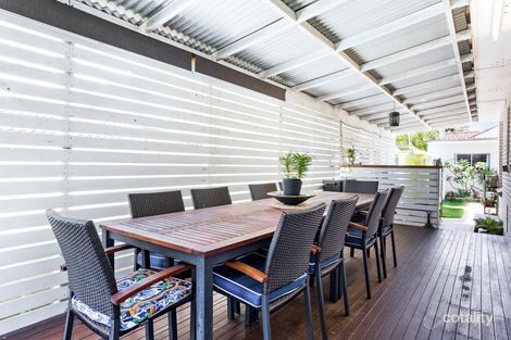 Property photo of 102 Wollybutt Road Engadine NSW 2233