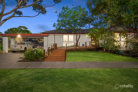 Property photo of 32 Narambi Crescent Frankston VIC 3199