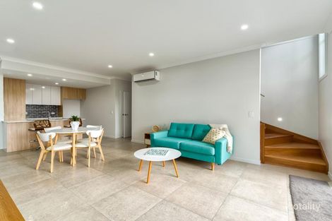 Property photo of 2/4 Emerald Street Kedron QLD 4031