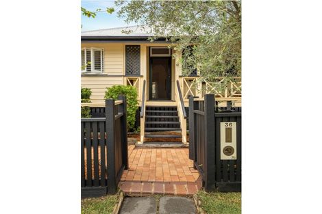 Property photo of 36 Ellesmere Street Yeronga QLD 4104