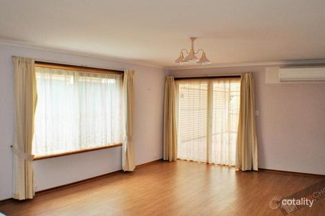 Property photo of 40 Bordeaux Drive Woodcroft SA 5162