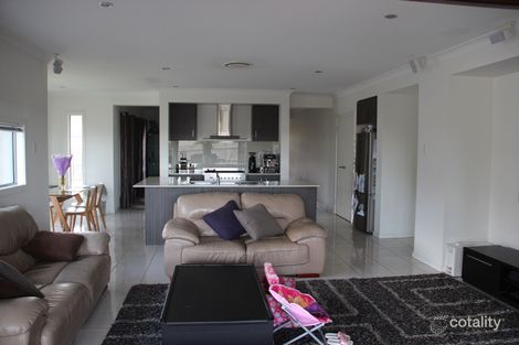 Property photo of 3 Davidshone Close Doolandella QLD 4077