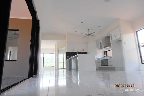 Property photo of 2 Catamaran Circuit Trinity Beach QLD 4879