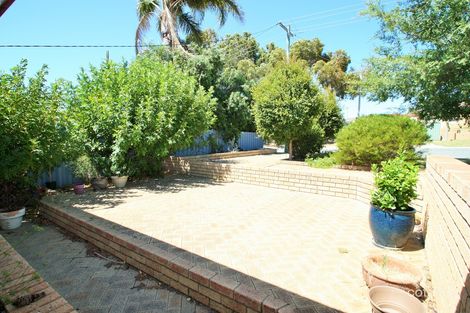 Property photo of 11 Salvia Court Yangebup WA 6164