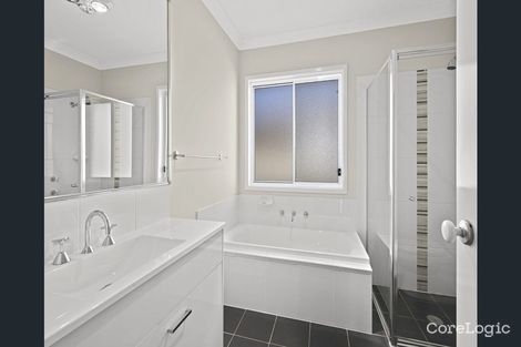 Property photo of 4 Turner Way Renwick NSW 2575