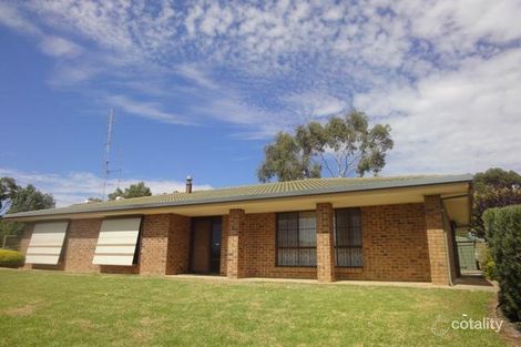 20 Beare St, Clare, SA 5453