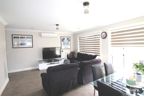 Property photo of 41 Clem McFawn Place Orange NSW 2800