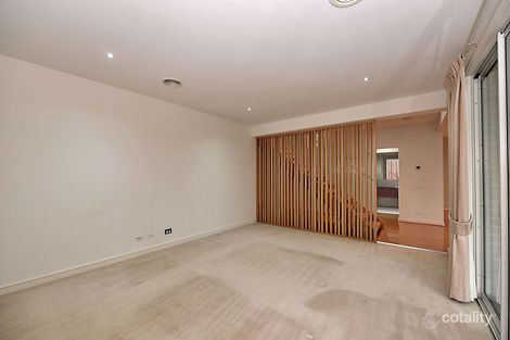 Property photo of 21 Queensberry Circuit Mulgrave VIC 3170