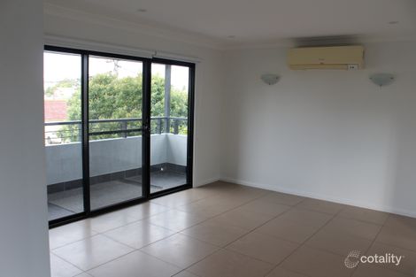 Property photo of 28 Captain Cook Drive Barrack Heights NSW 2528