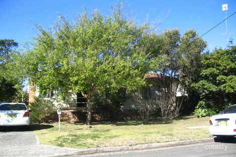 35 Carr Pde, Unanderra, NSW 2526