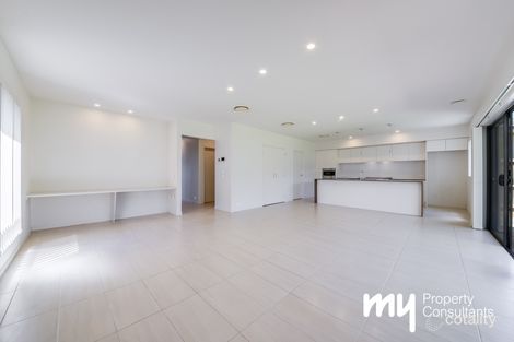 Property photo of 33 Rymill Crescent Gledswood Hills NSW 2557