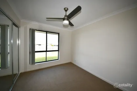 Property photo of 4 Sylvana Avenue Gracemere QLD 4702