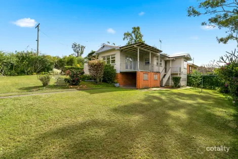 Property photo of 18 Tracey Kenmore QLD 4069