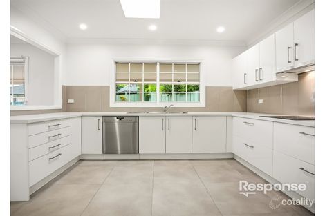 Property photo of 37 Currawong Crescent Leonay NSW 2750