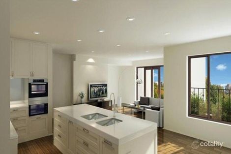 Property photo of 1 Carnarvon Road Caulfield North VIC 3161
