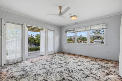 Property photo of 18 Tracey Kenmore QLD 4069
