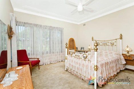 Property photo of 14 Macken Crescent Oatley NSW 2223