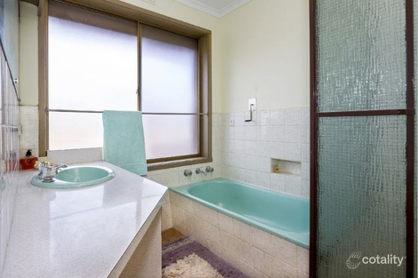 Property photo of 43 Solomon Street Mount Waverley VIC 3149