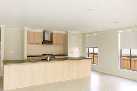 Property photo of 2 Olivia Rise Tarneit VIC 3029