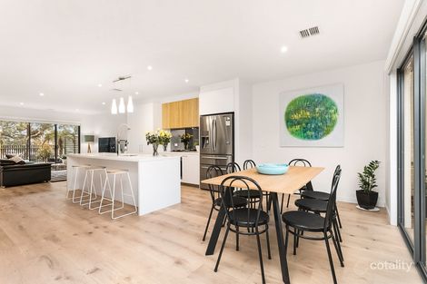 Property photo of 32 Stanford Street Ascot Vale VIC 3032