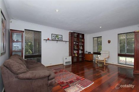 Property photo of 5 Thomas Way Kardinya WA 6163